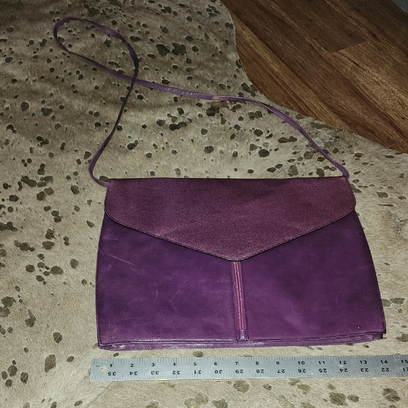 Perry Ellis Purple Crossbody Bag with Elegant V-Seam - Picture 1 of 7